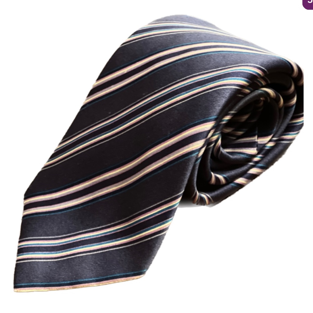 Gorgeous silk Brioni Tie